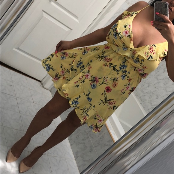YELLOW FLORAL SUN DRESS - Picture 5 of 8